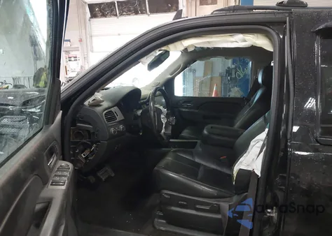 2013 Chevrolet Avalanche Lt из США, поврежденный, VIN 3GNTKFE73DG197898